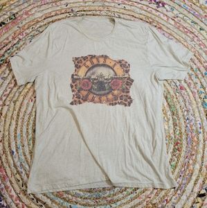 🌼5 for $25🌼 Guns n Roses lightweight tshirt